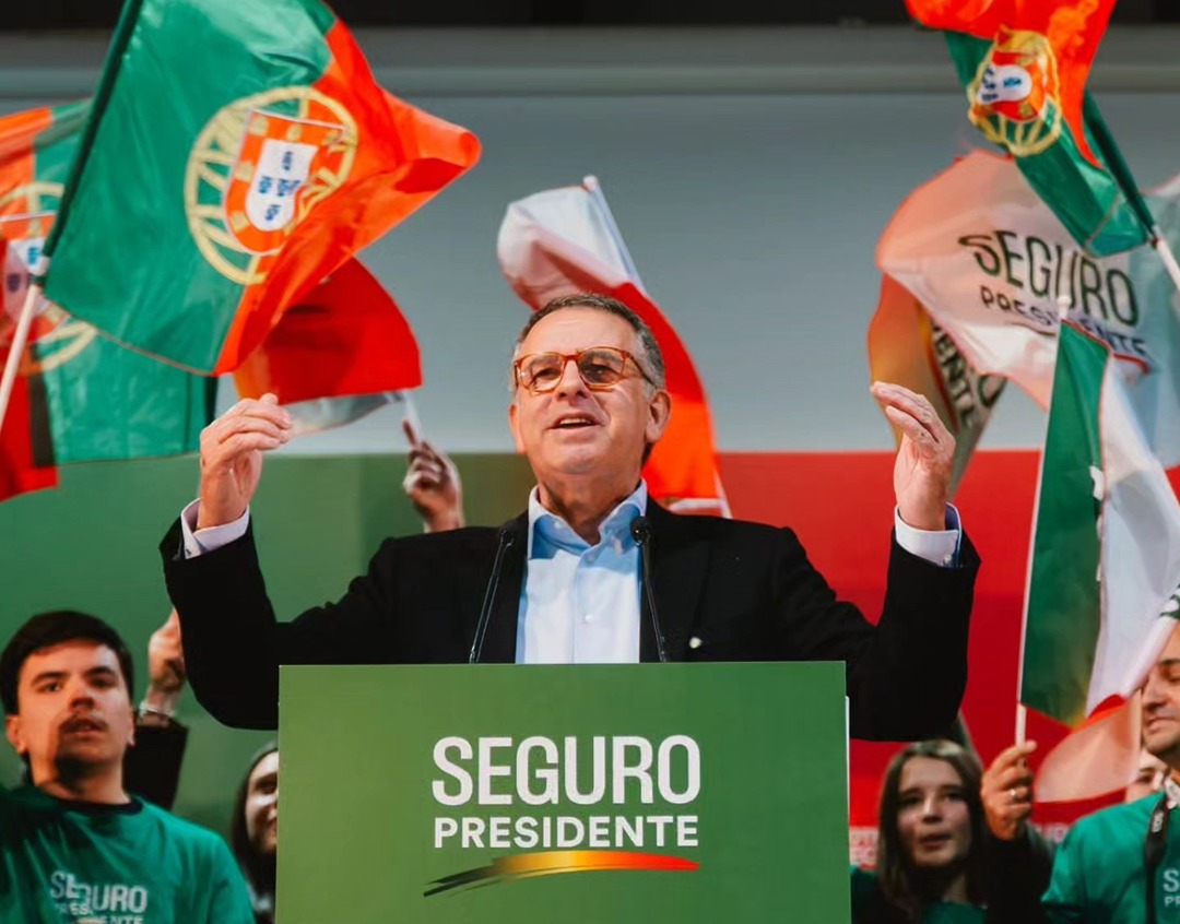 António José Seguro elegido con voto útil y busca moderación