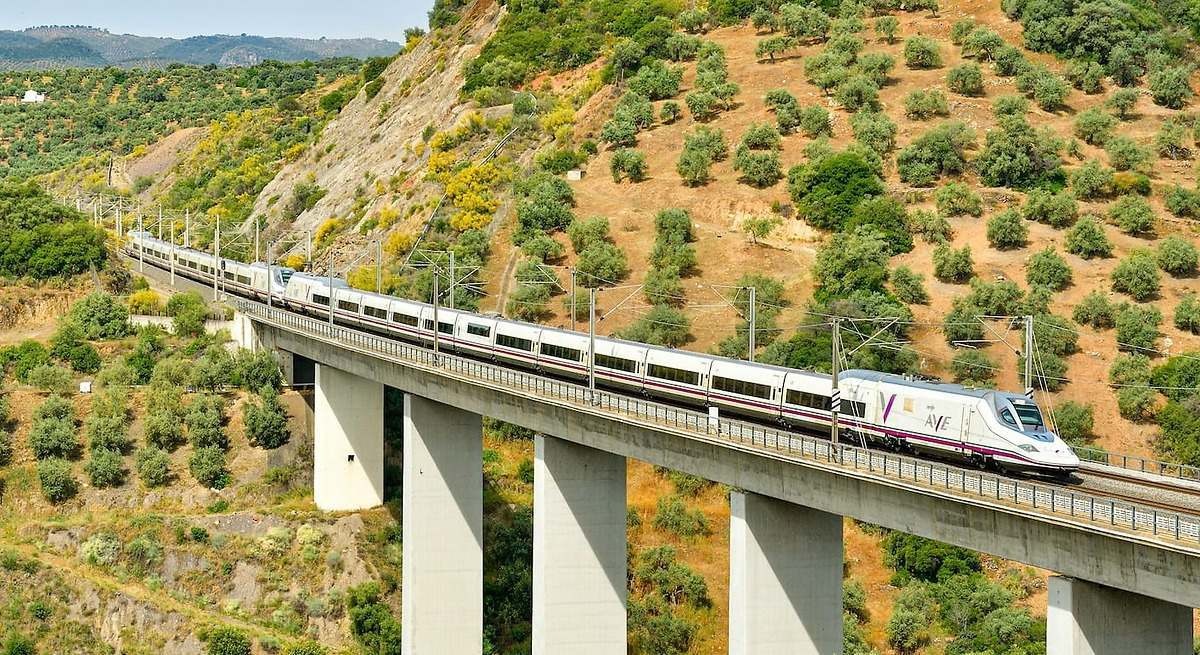 Moncloa lanza su 'Manual de resistencia' frente a las crisis en las infraestructuras críticas
