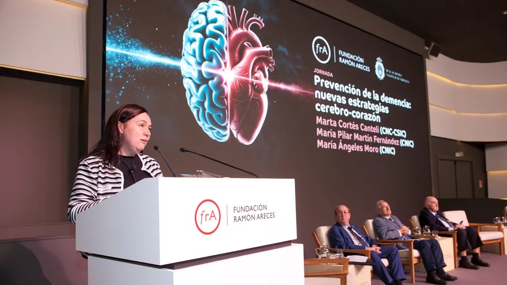 Y si los primeros signos del Alzheimer empiezan 20 años antes, en las arterias?